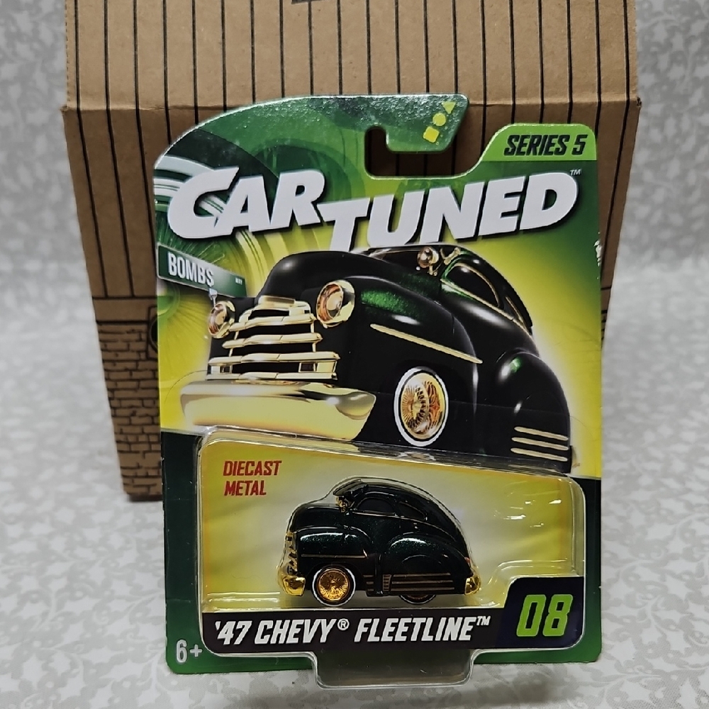 Car Tuned #08 '47 Chevy Fleetline Series 5 MGA Entertainment